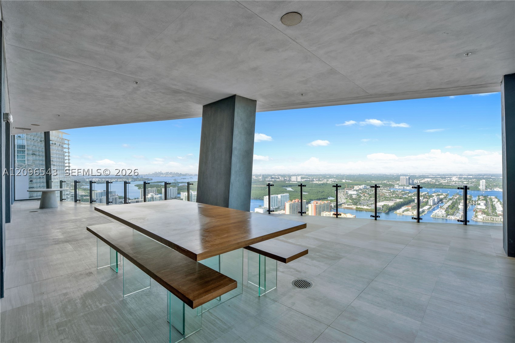 17141 Collins Ave #4202, Sunny Isles Beach FL 33160