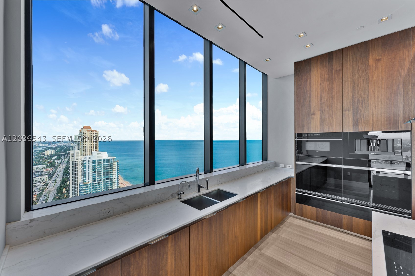 17141 Collins Ave #4202, Sunny Isles Beach FL 33160