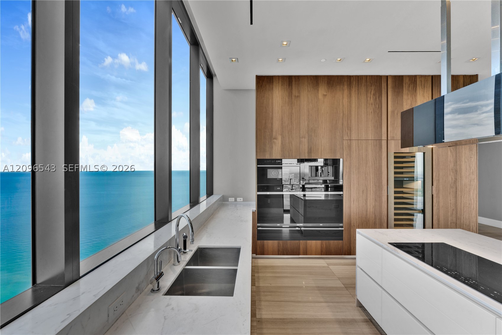 17141 Collins Ave #4202, Sunny Isles Beach FL 33160