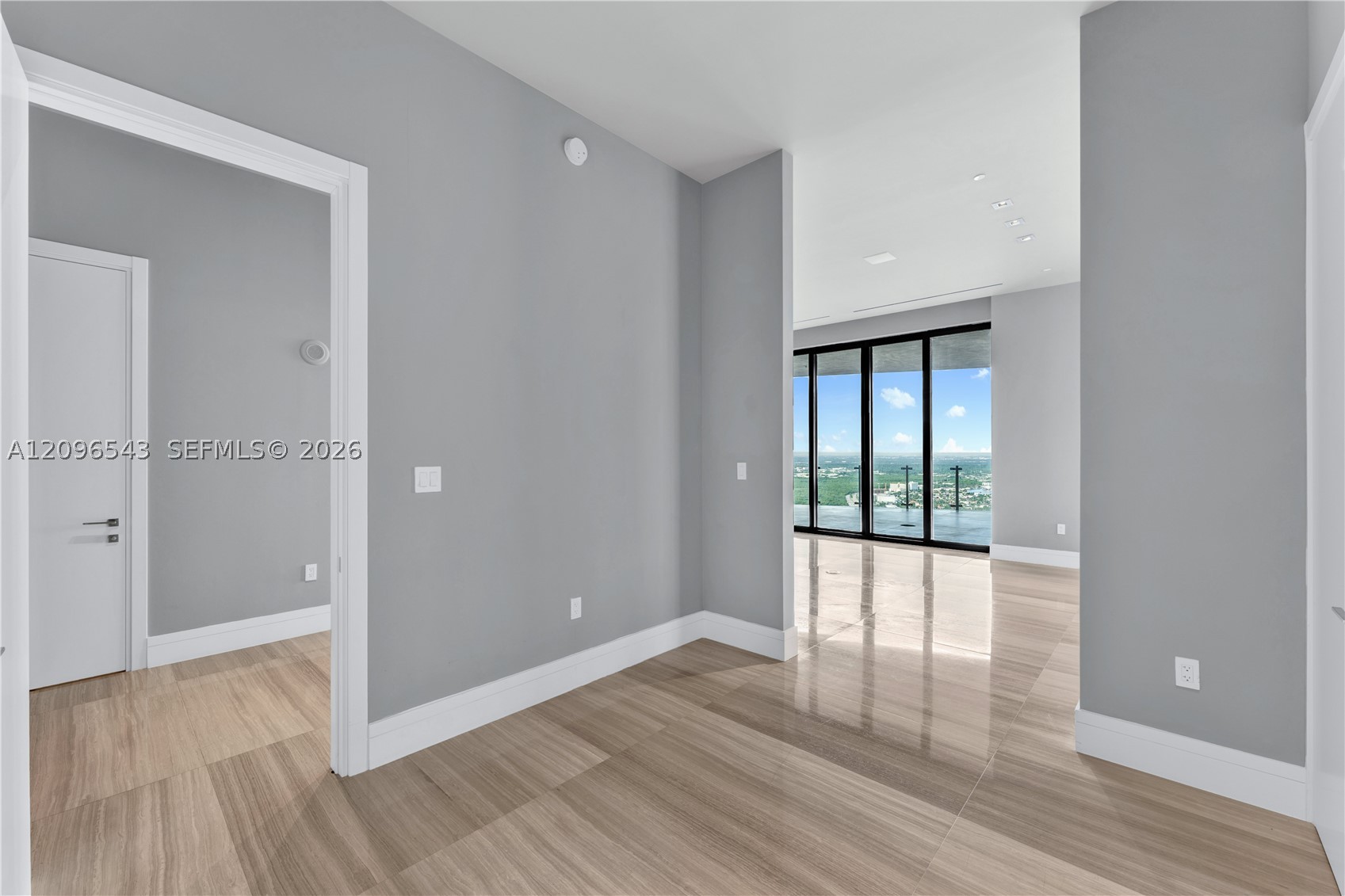 17141 Collins Ave #4202, Sunny Isles Beach FL 33160