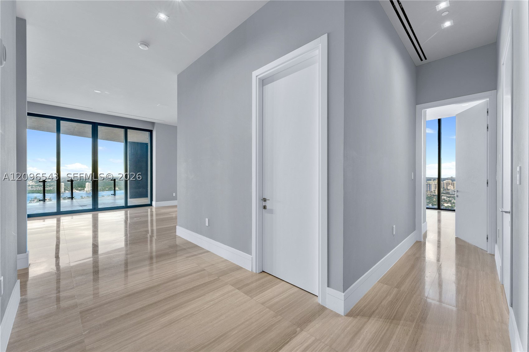 17141 Collins Ave #4202, Sunny Isles Beach FL 33160