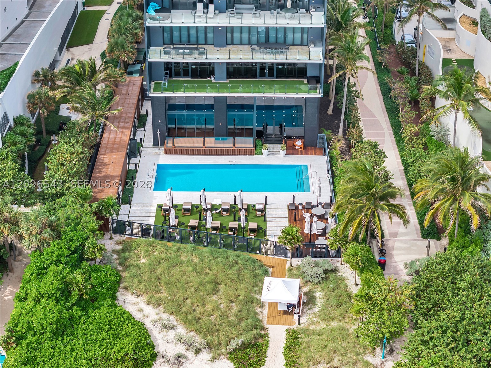 17141 Collins Ave #4202, Sunny Isles Beach FL 33160