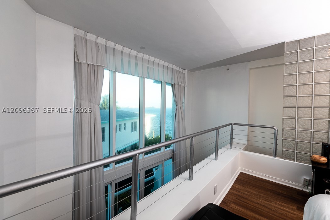 2000 Bay Dr #203, Miami Beach FL 33141