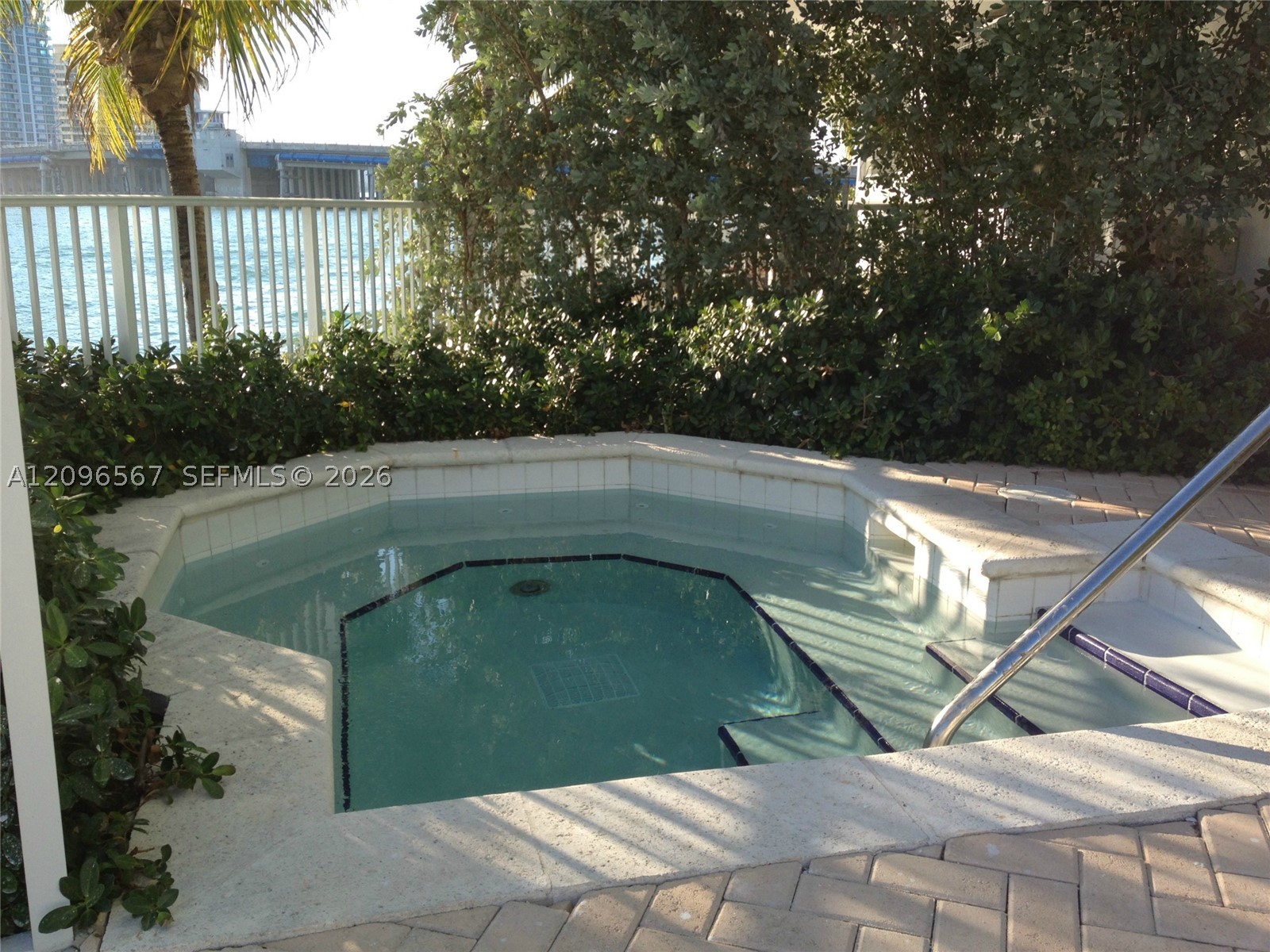 2000 Bay Dr #203, Miami Beach FL 33141