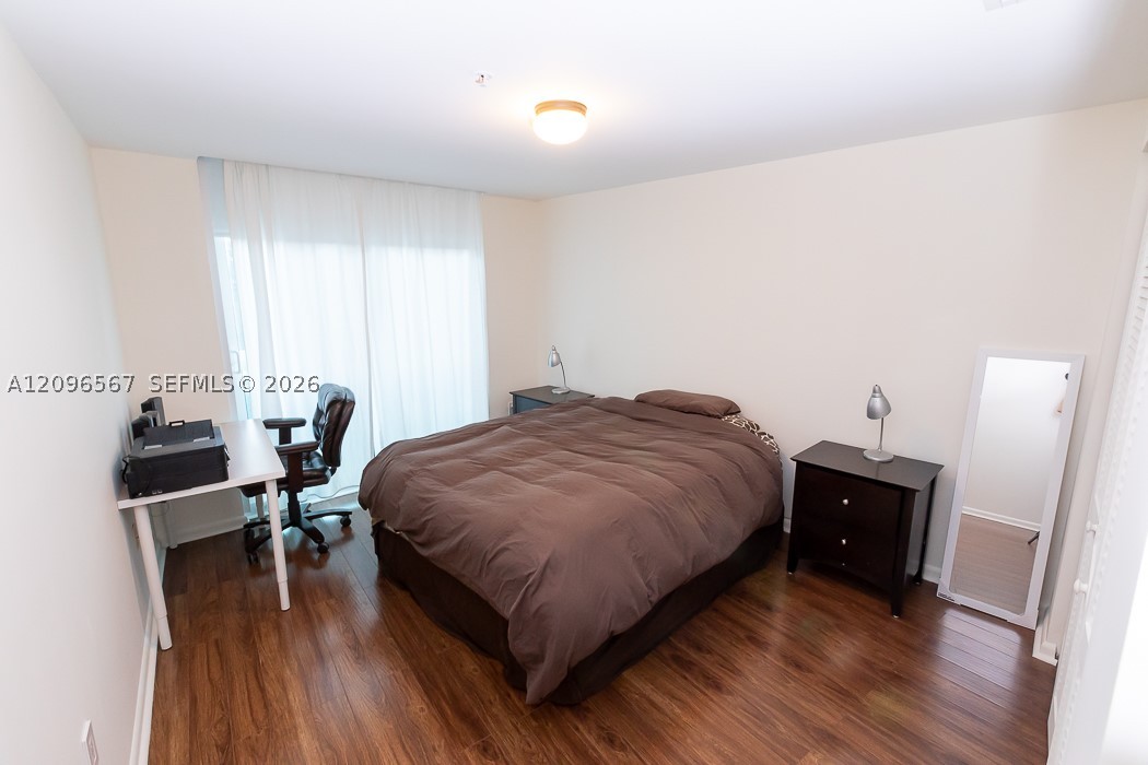 2000 Bay Dr #203, Miami Beach FL 33141