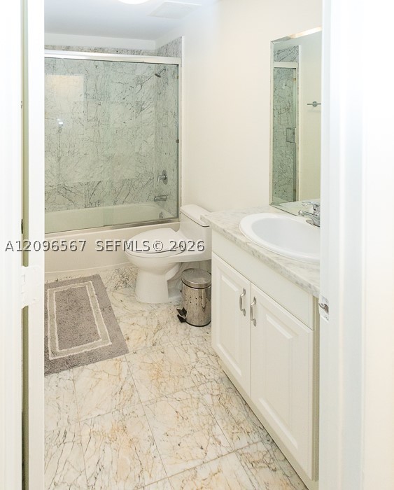 2000 Bay Dr #203, Miami Beach FL 33141
