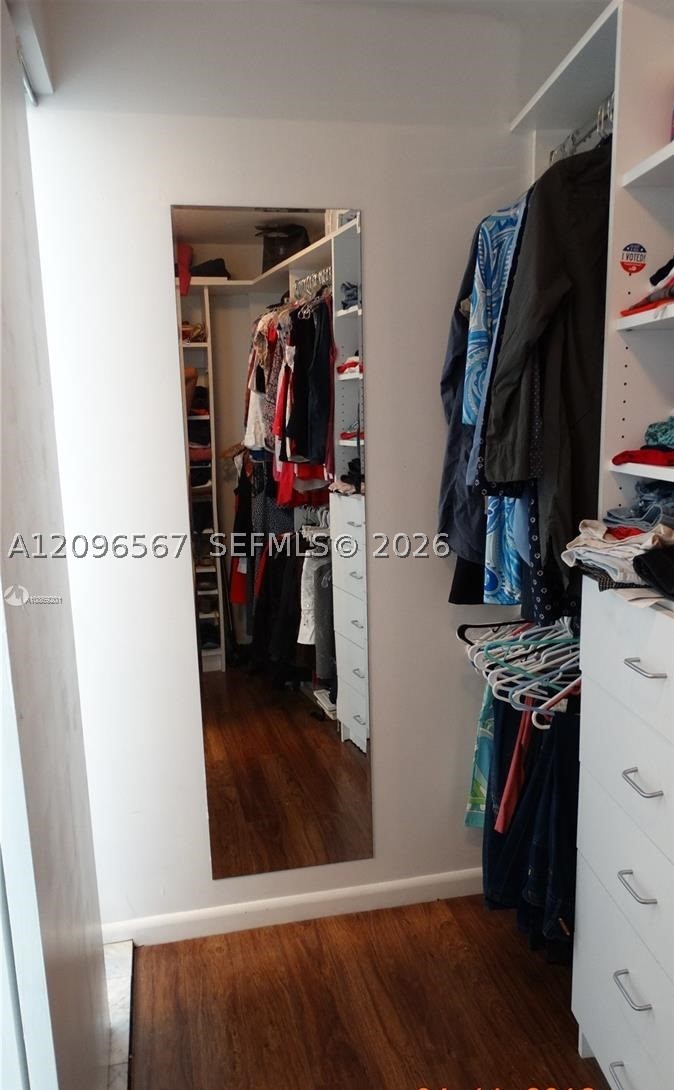 2000 Bay Dr #203, Miami Beach FL 33141