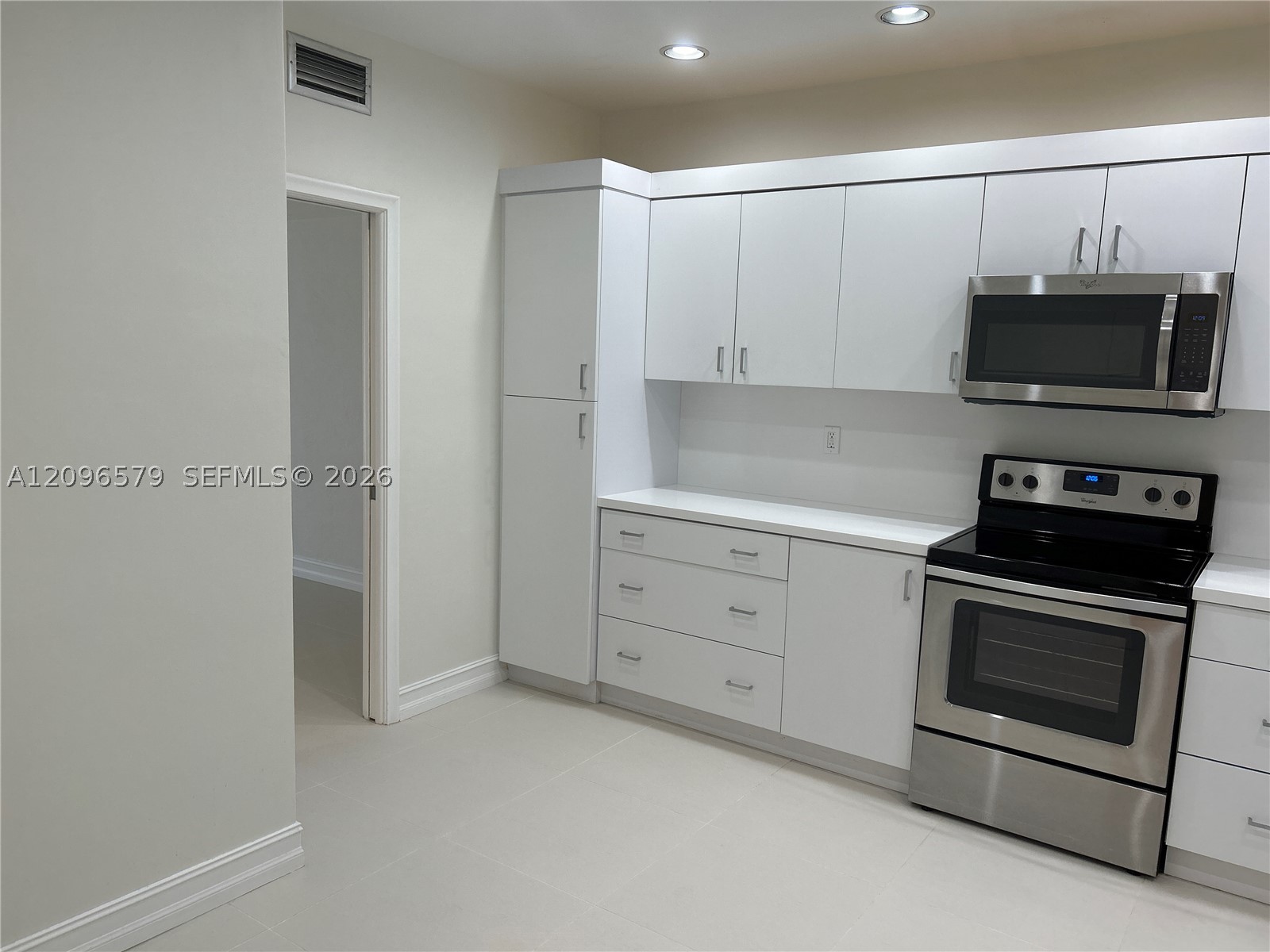 9005 SW 62nd Ter #5-H, Miami FL 33173