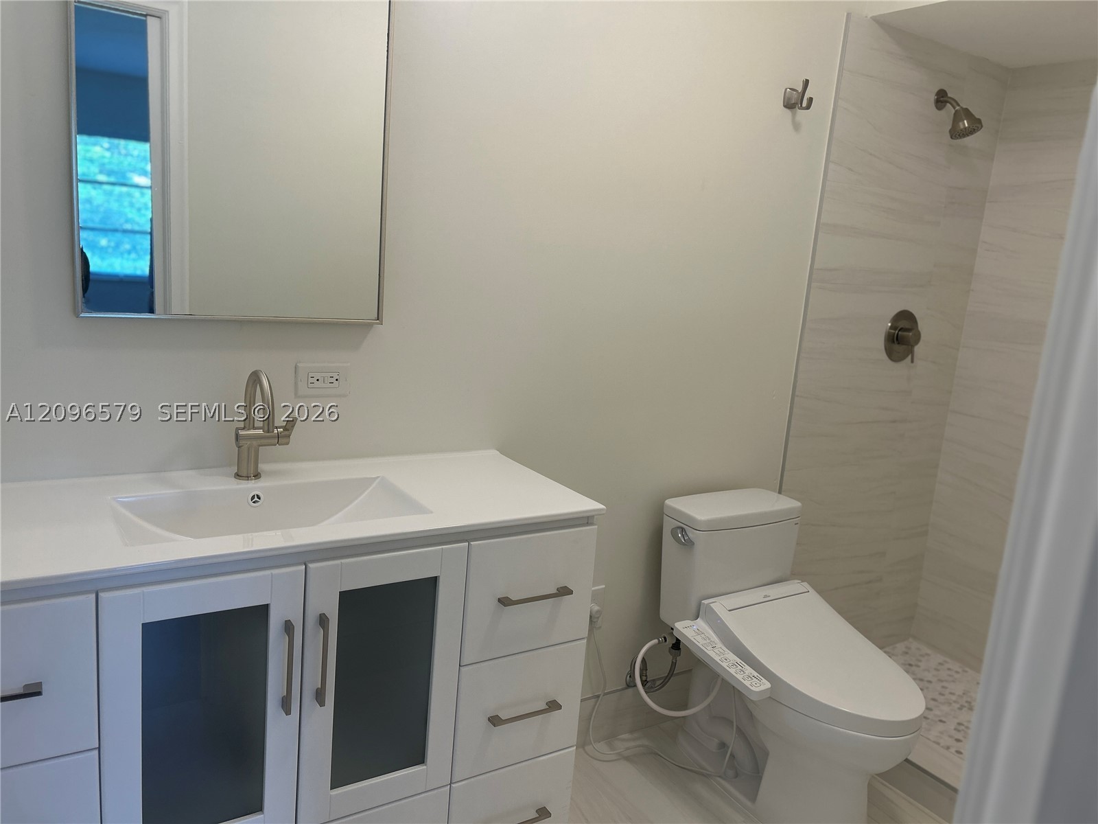 9005 SW 62nd Ter #5-H, Miami FL 33173