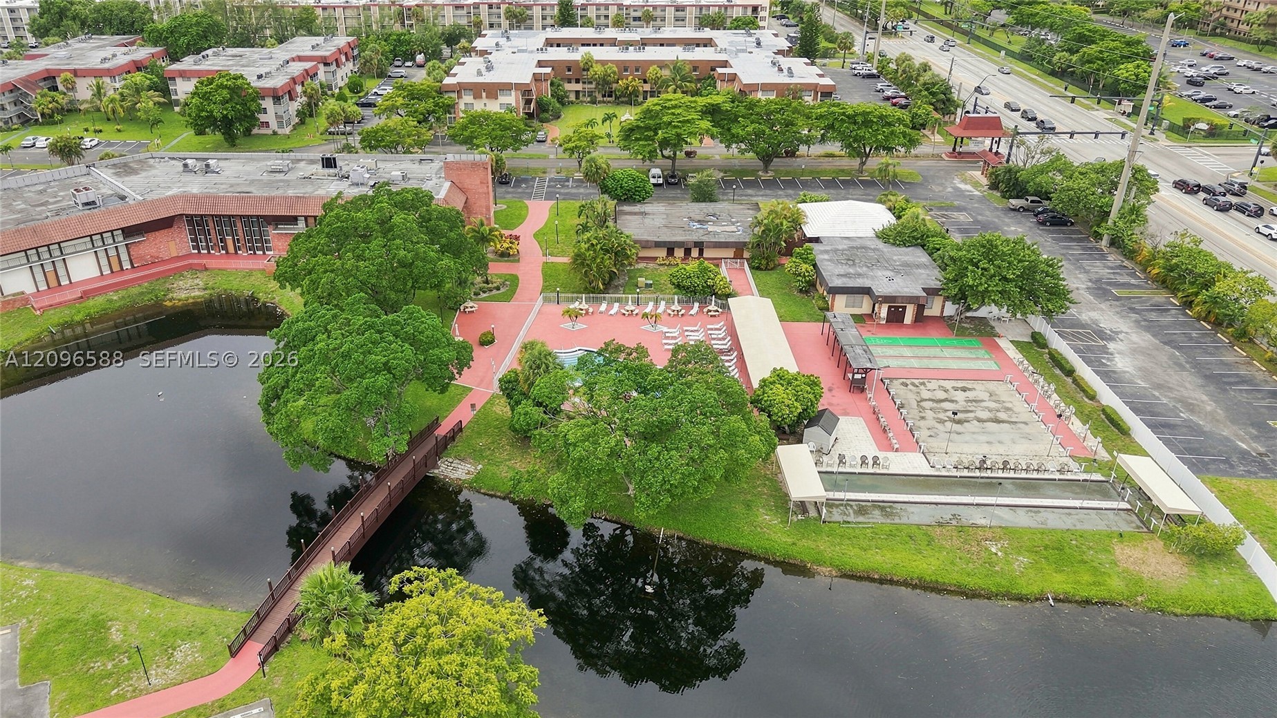 2800 NW 47th Ter #206B, Lauderdale Lakes FL 33313