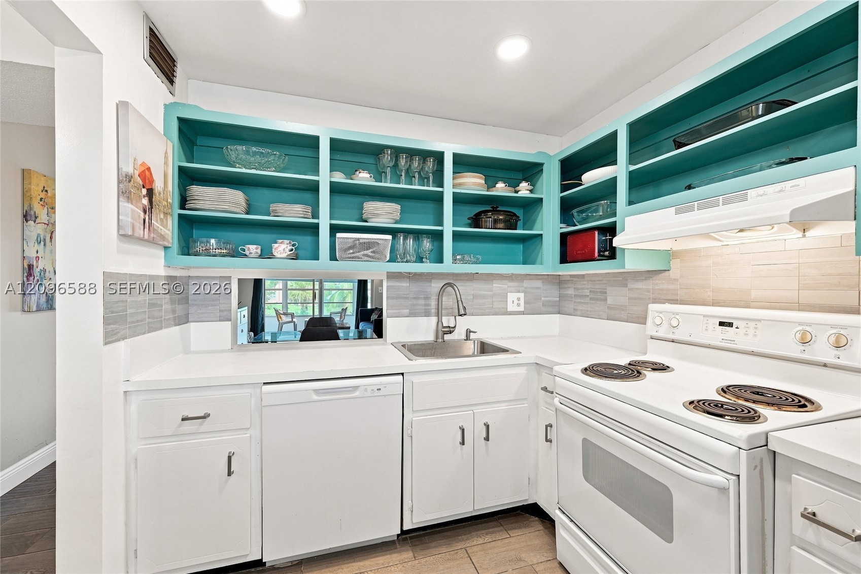 2800 NW 47th Ter #206B, Lauderdale Lakes FL 33313