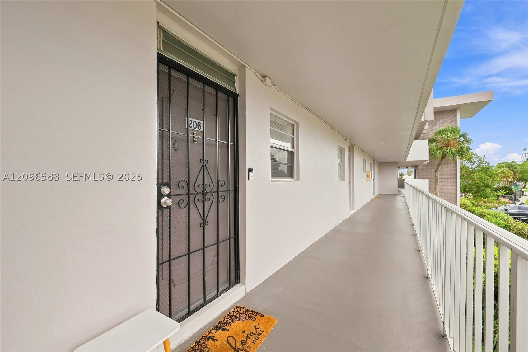 2800 NW 47th Ter #206B, Lauderdale Lakes FL 33313