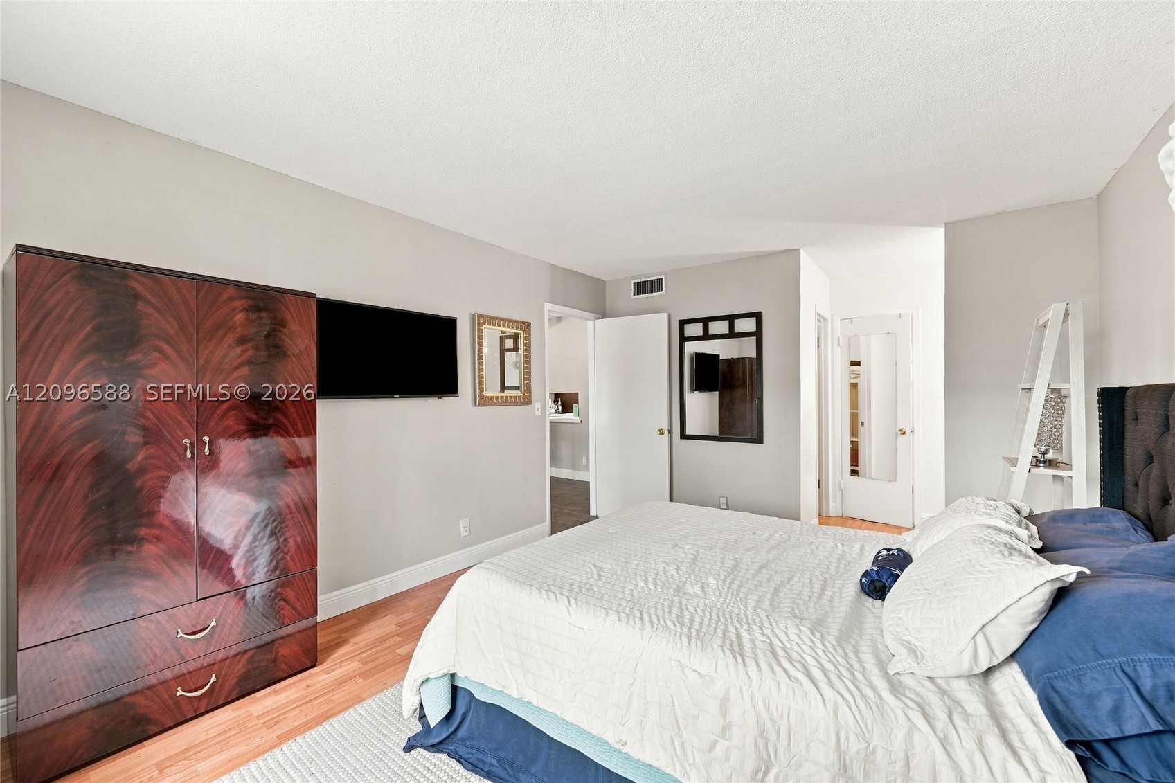 2800 NW 47th Ter #206B, Lauderdale Lakes FL 33313
