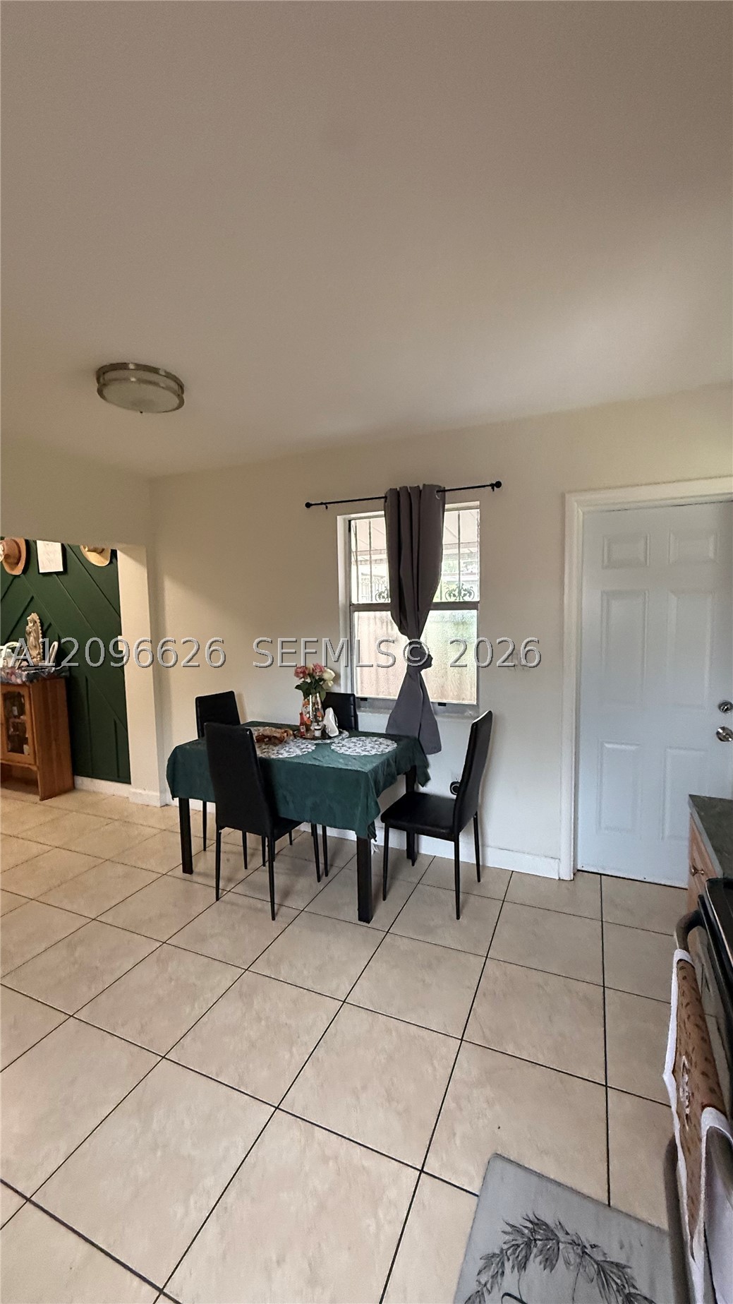 8 NW 33rd Ave, Miami FL 33125