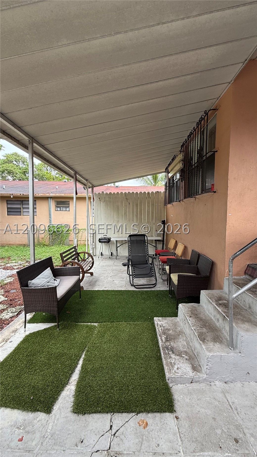 8 NW 33rd Ave, Miami FL 33125