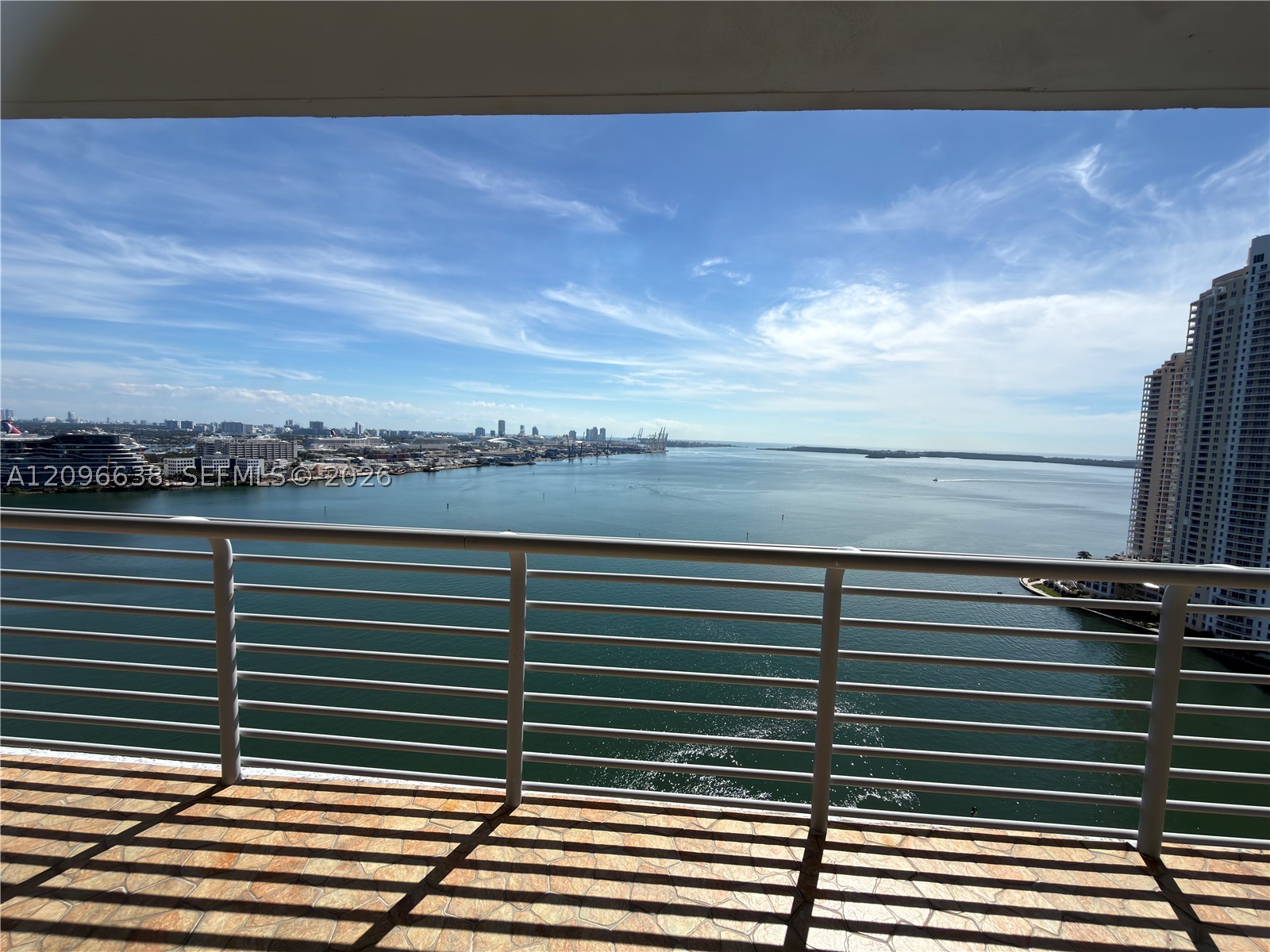 335 S Biscayne Blvd #2509, Miami FL 33131