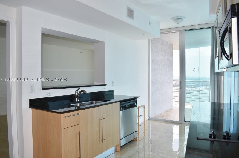 335 S Biscayne Blvd #2509, Miami FL 33131
