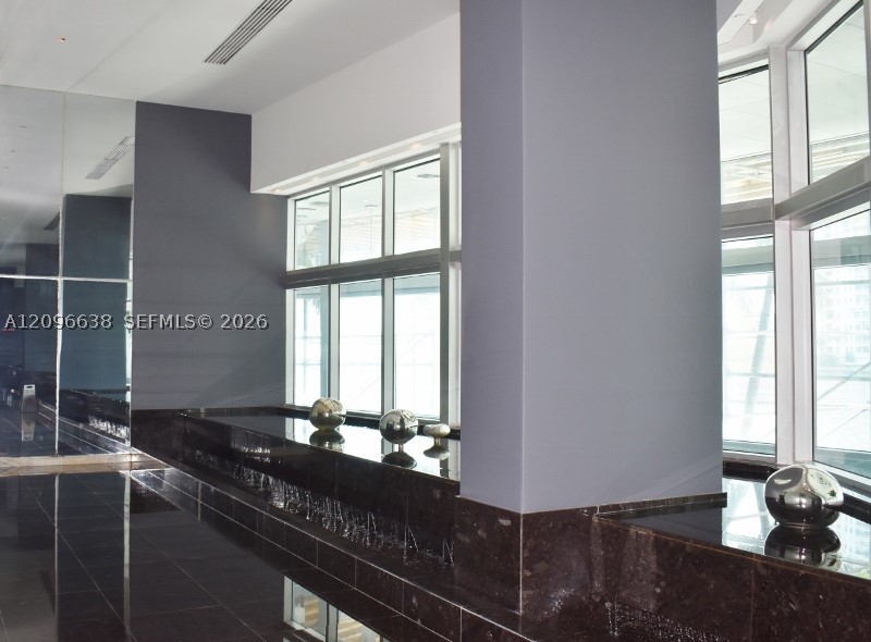 335 S Biscayne Blvd #2509, Miami FL 33131