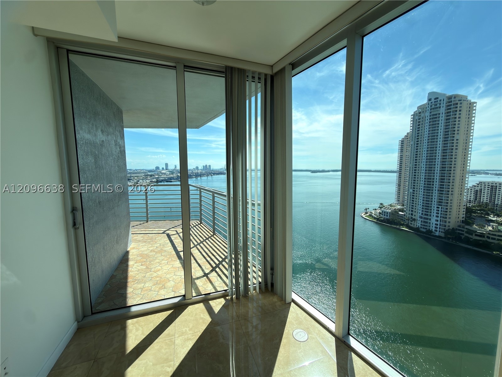 335 S Biscayne Blvd #2509, Miami FL 33131