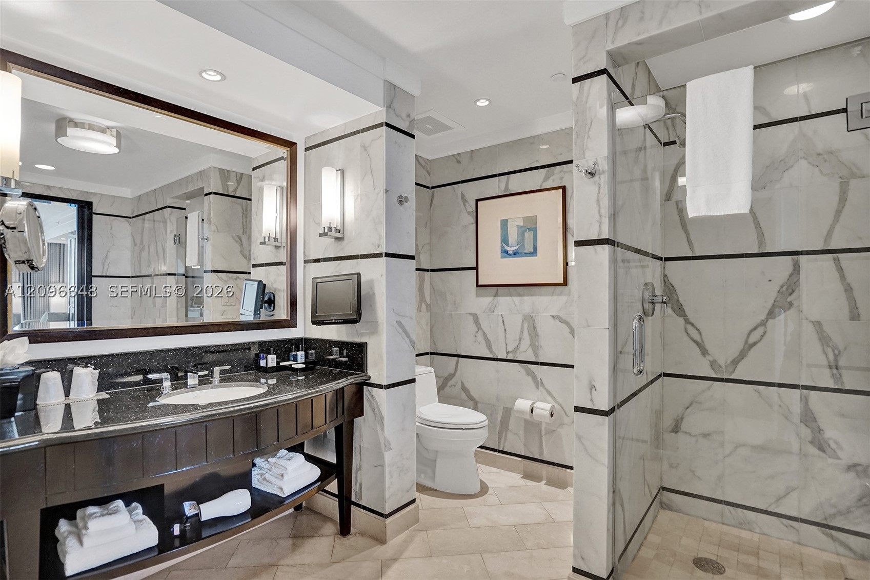 4391 Collins Ave #913/914, Miami Beach FL 33140