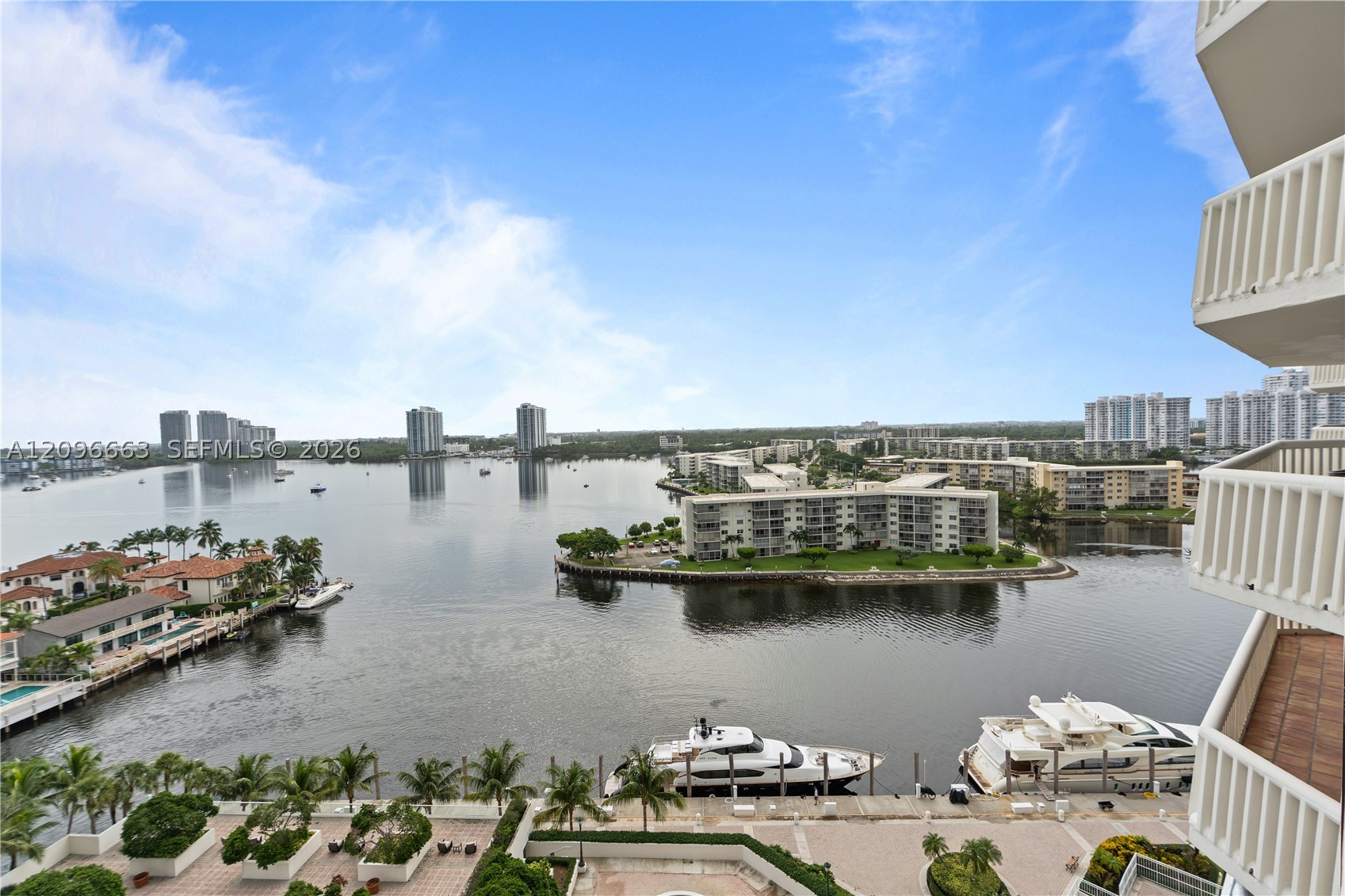 1000 E Island Blvd #1402, Aventura FL 33160