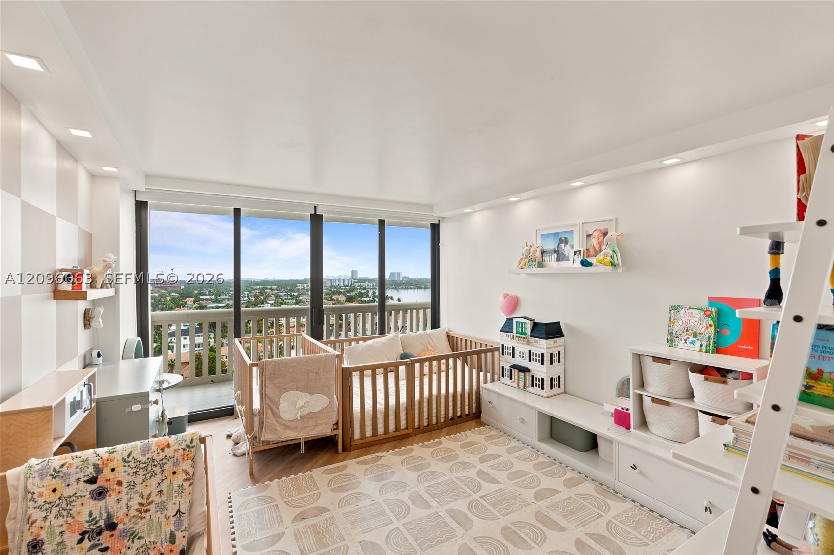 1000 E Island Blvd #1402, Aventura FL 33160