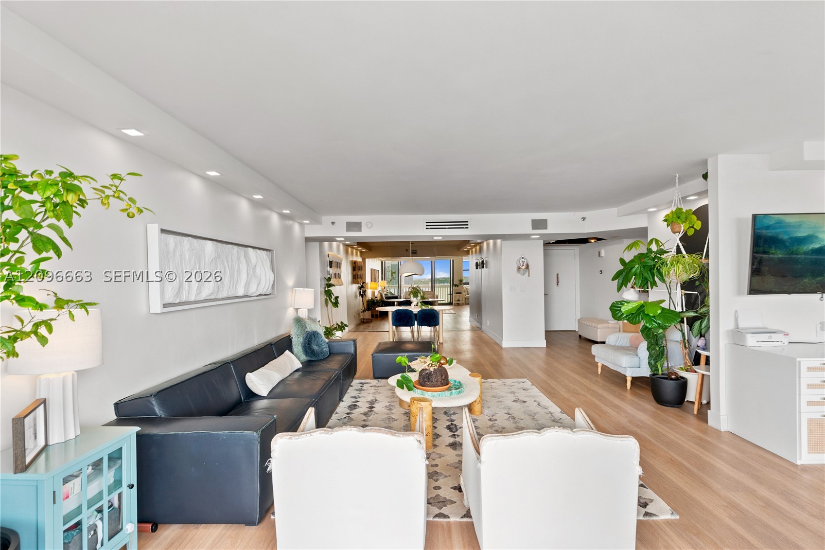 1000 E Island Blvd #1402, Aventura FL 33160