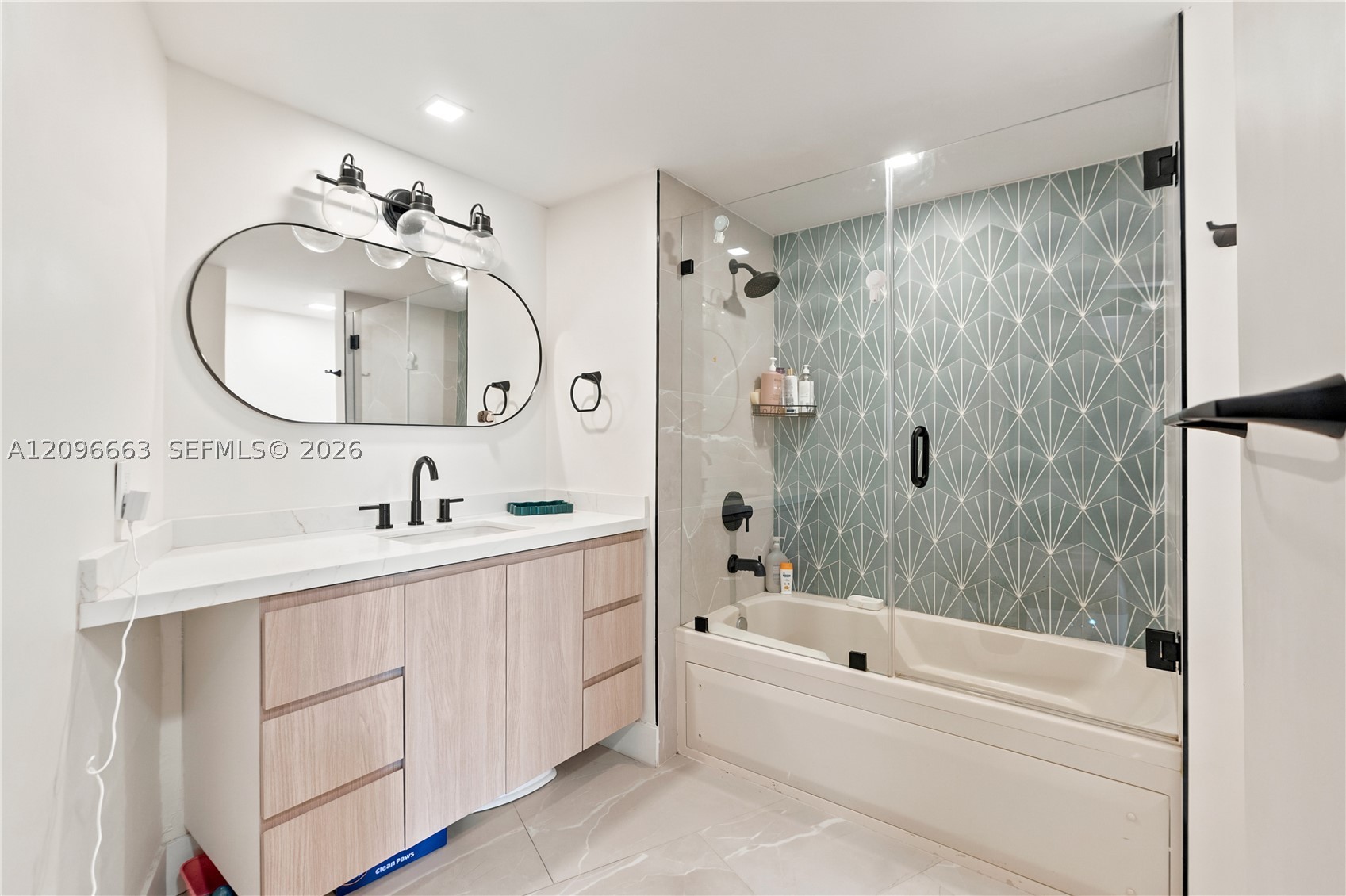1000 E Island Blvd #1402, Aventura FL 33160