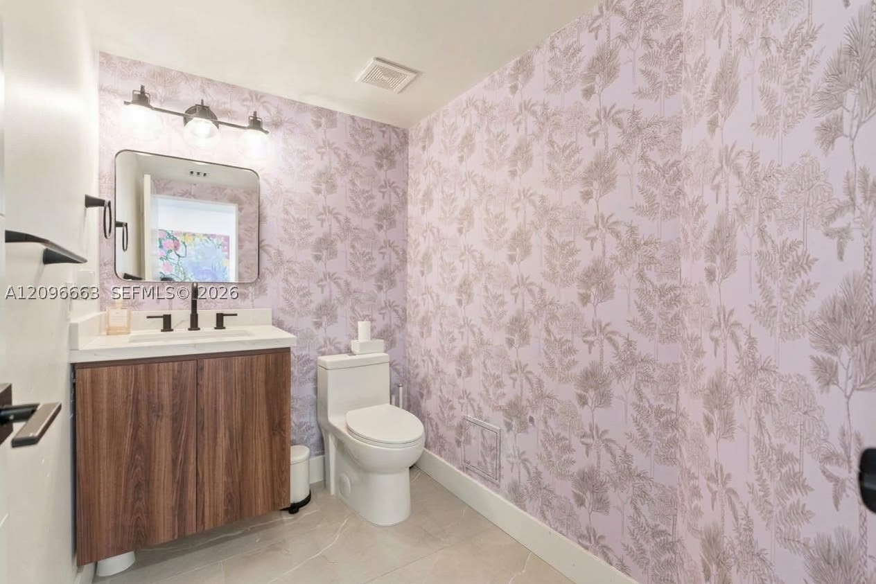 1000 E Island Blvd #1402, Aventura FL 33160