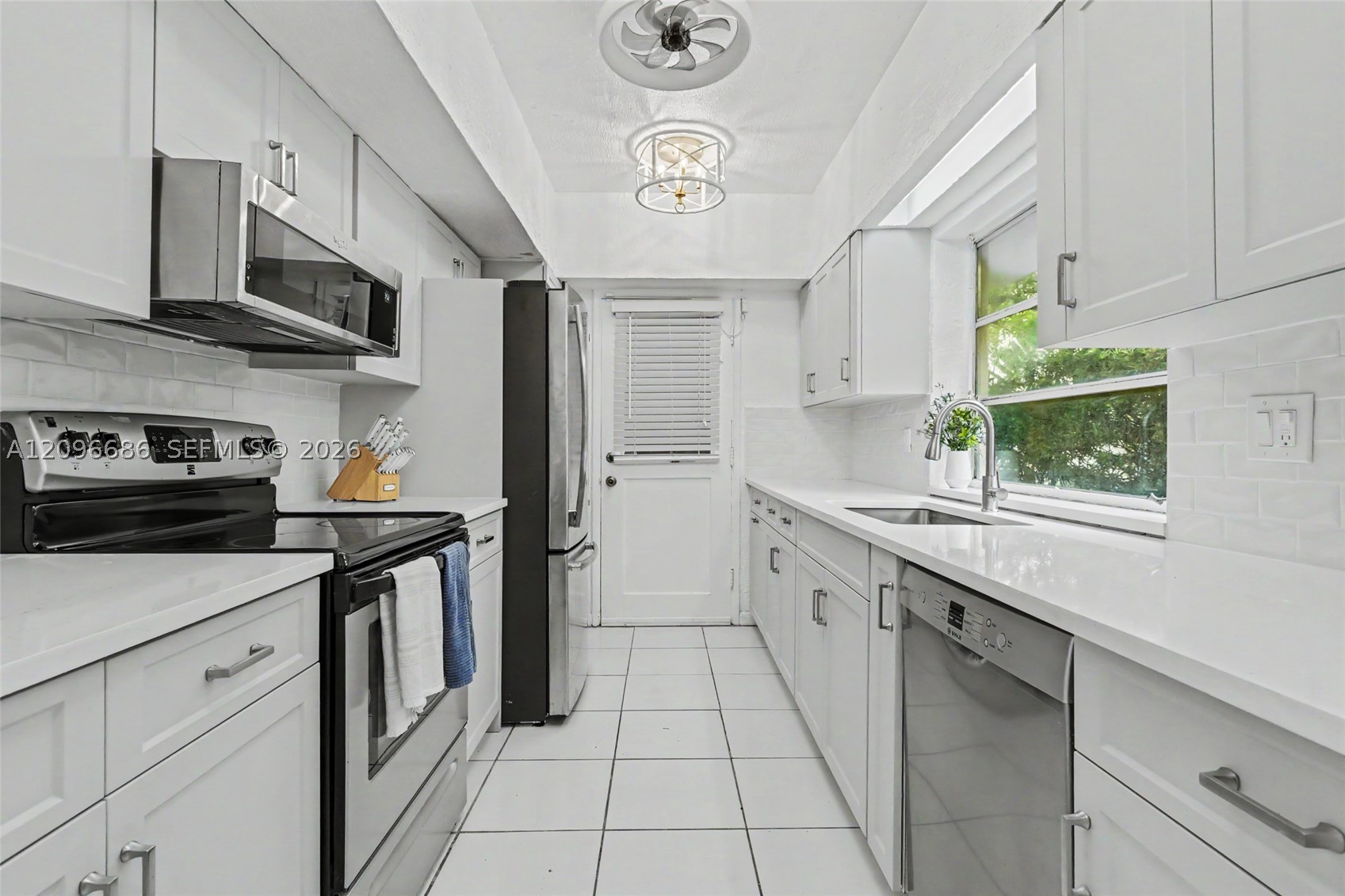 90 Park Dr #2, Bal Harbour FL 33154