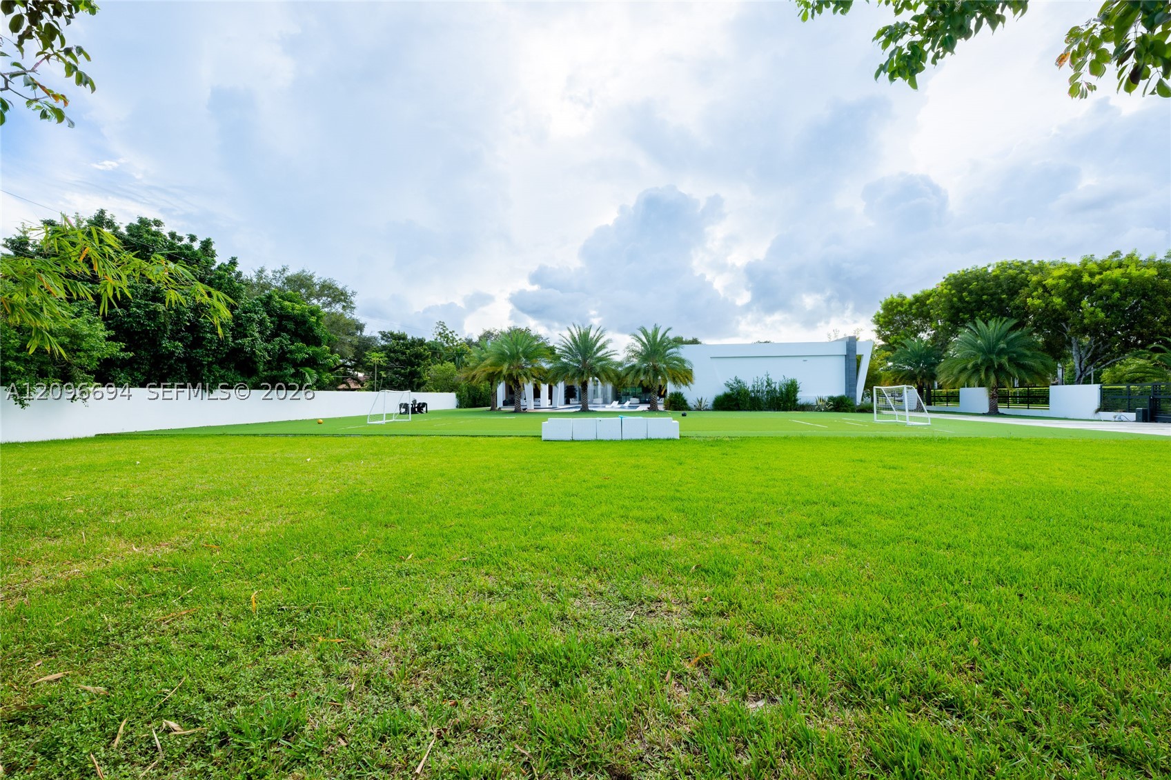 9890 SW 64th St, Miami FL 33173