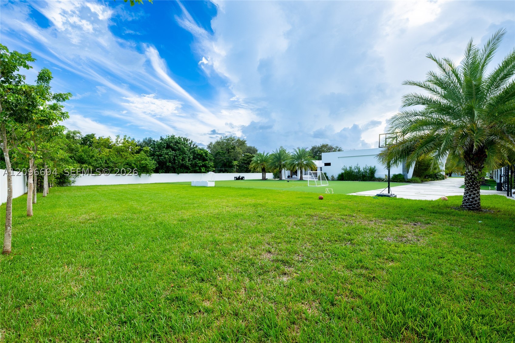 9890 SW 64th St, Miami FL 33173