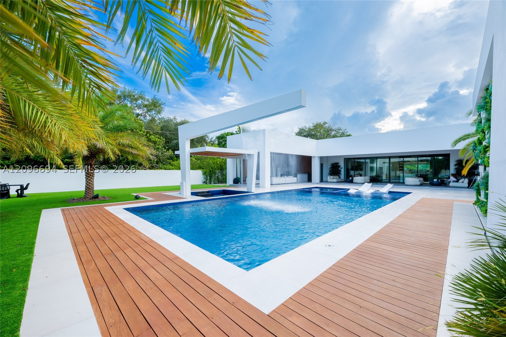 9890 SW 64th St, Miami FL 33173