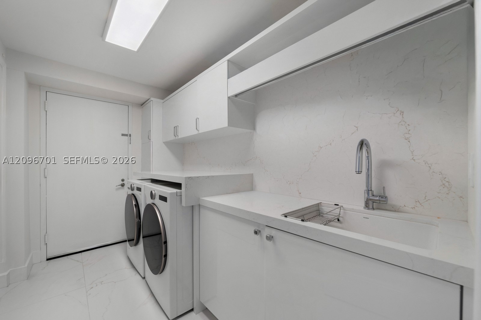 17875 Collins Ave #2301, Sunny Isles Beach FL 33160