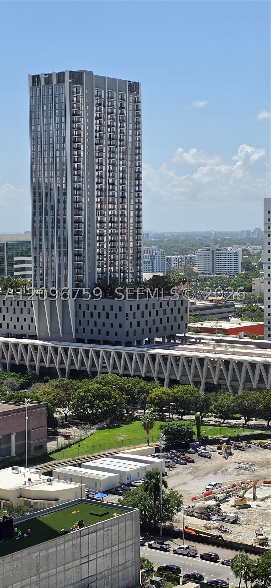 851 NE 1st Ave #2104, Miami FL 33132