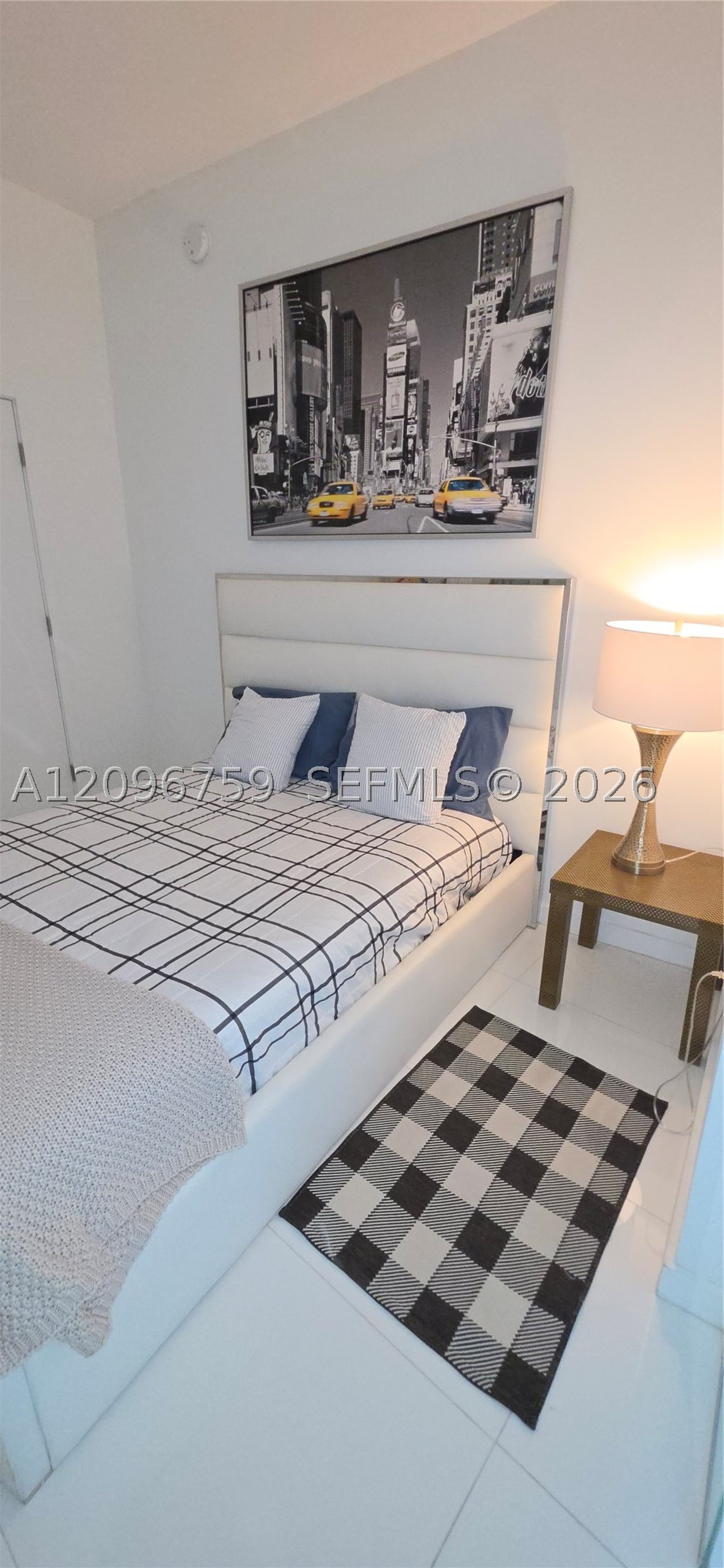 851 NE 1st Ave #2104, Miami FL 33132