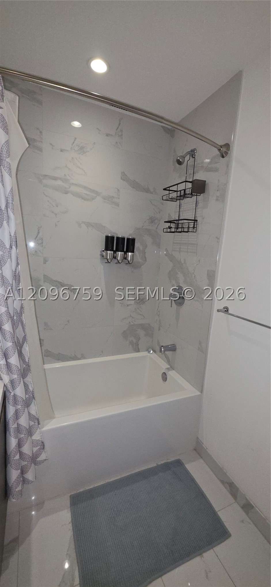 851 NE 1st Ave #2104, Miami FL 33132