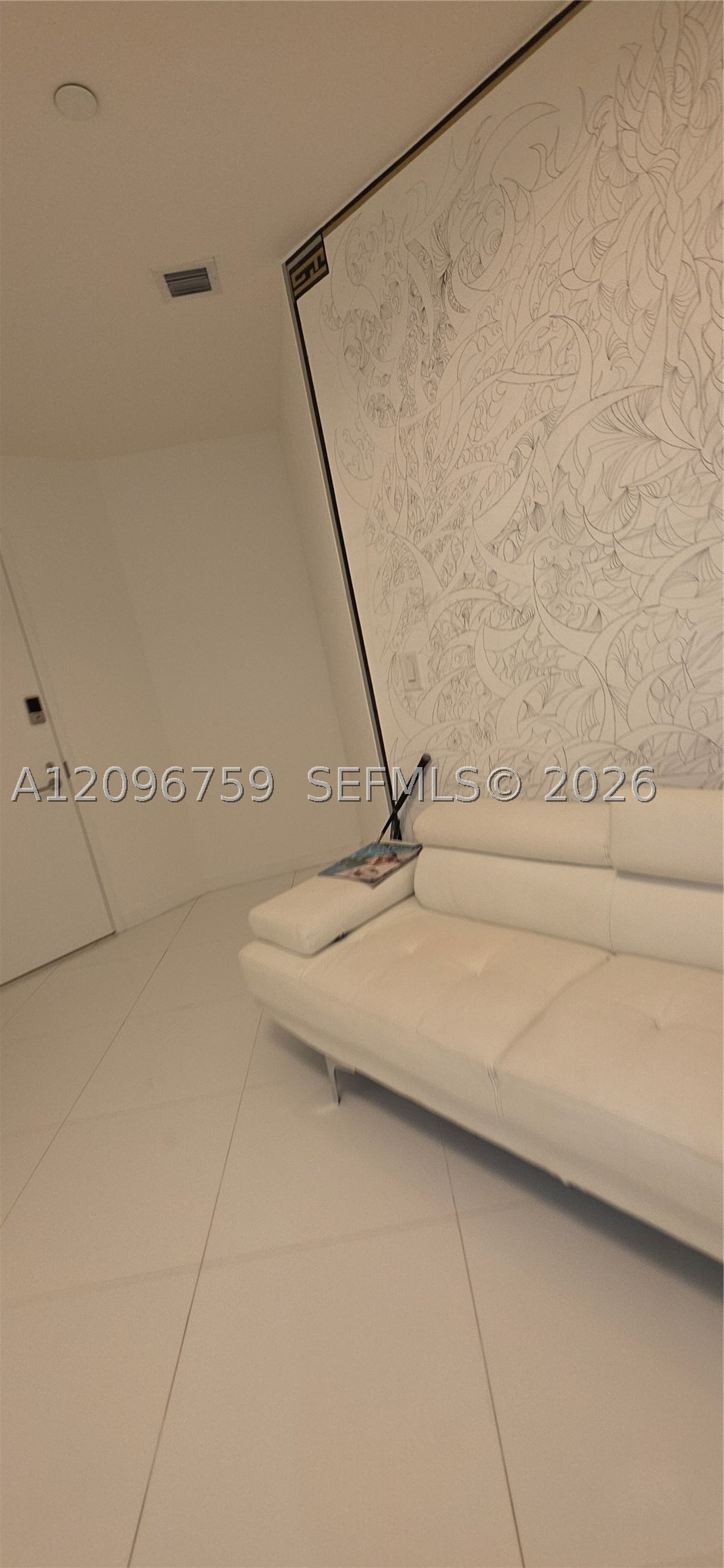 851 NE 1st Ave #2104, Miami FL 33132