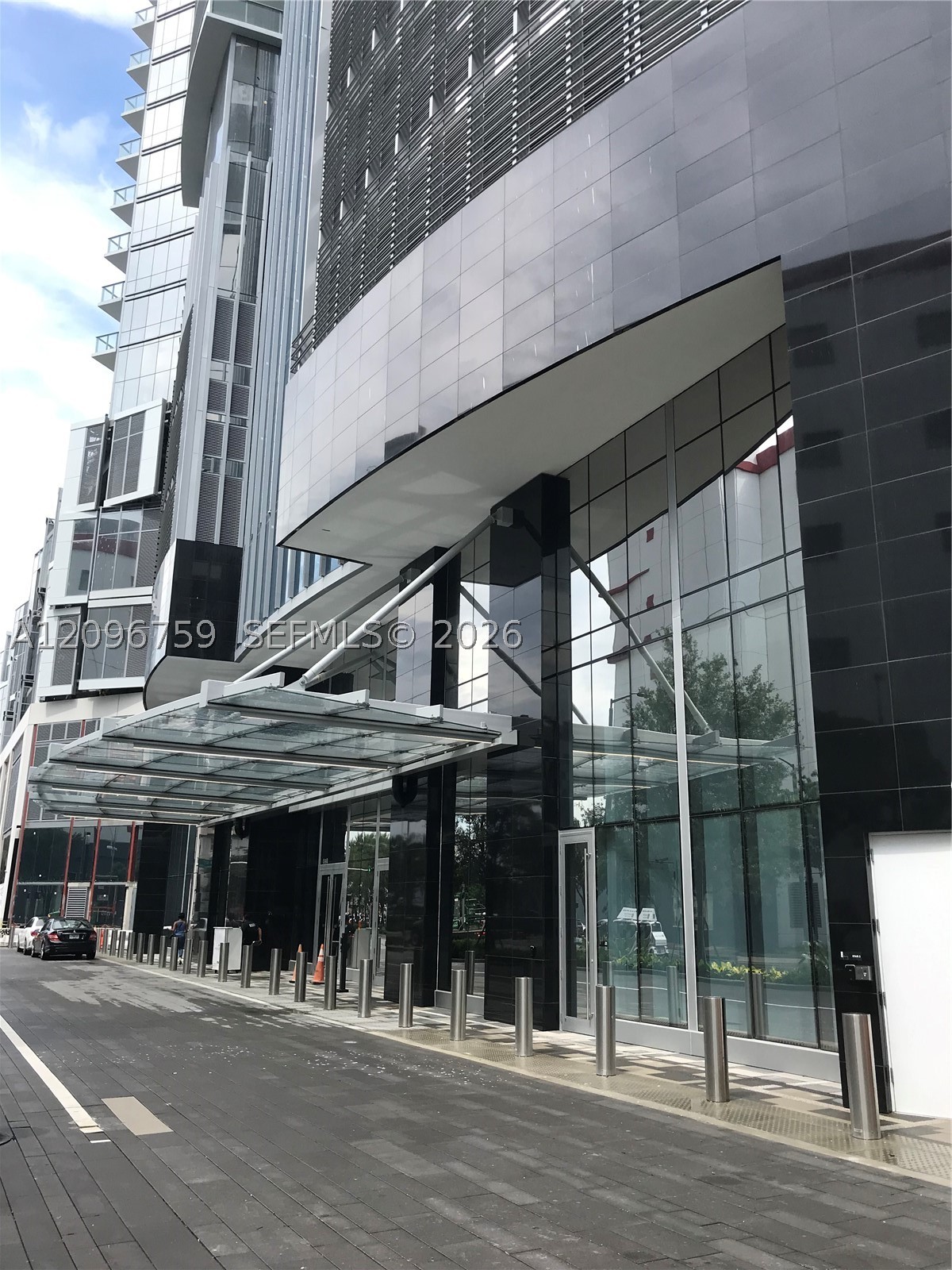 851 NE 1st Ave #2104, Miami FL 33132