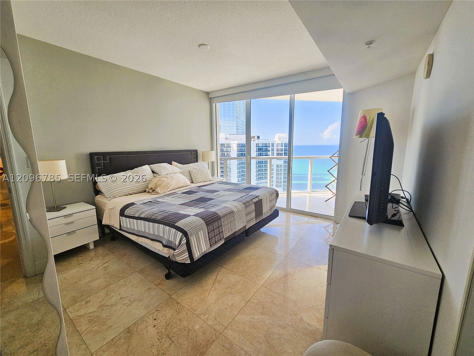 16699 Collins Ave #2805, Sunny Isles Beach FL 33160