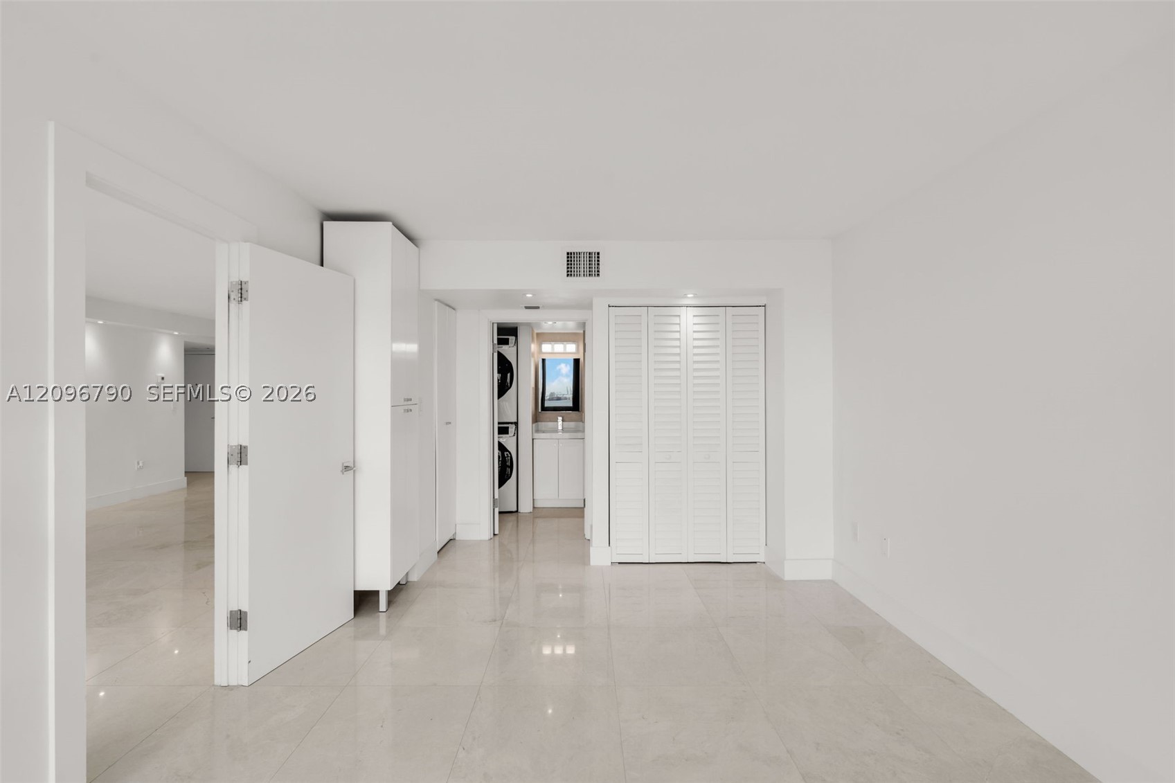 2333 Brickell Ave #1007, Miami FL 33129