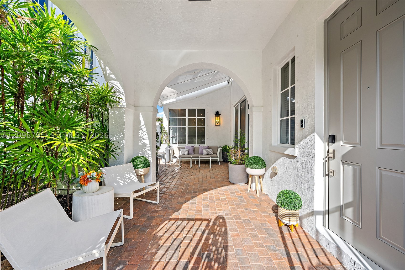 39 Stoney Dr, Palm Beach Gardens FL 33410