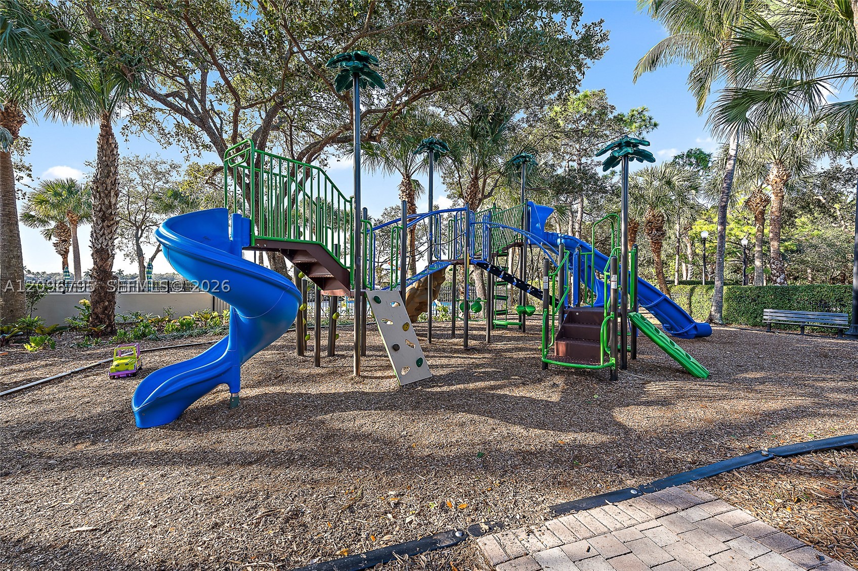 39 Stoney Dr, Palm Beach Gardens FL 33410