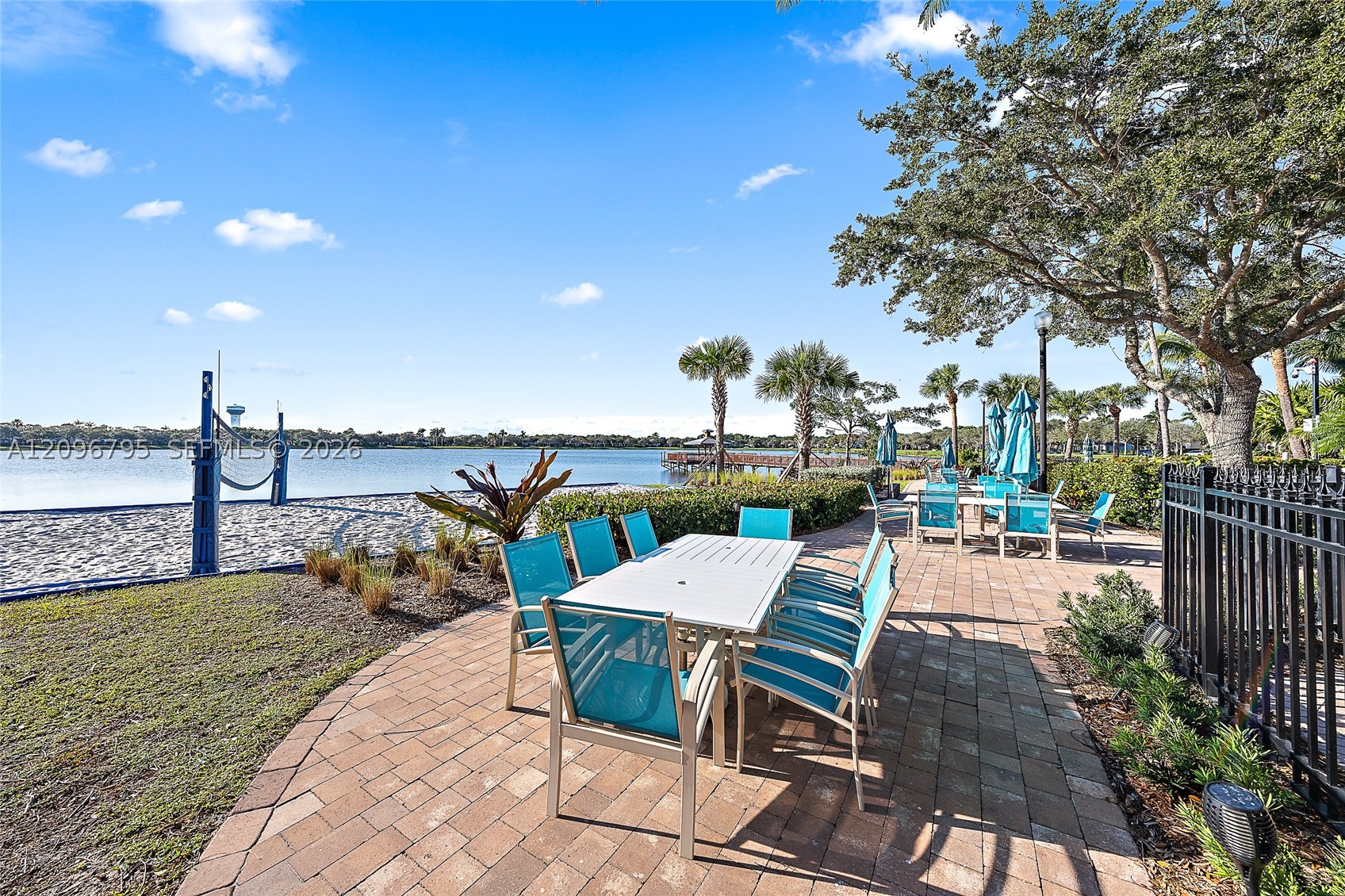 39 Stoney Dr, Palm Beach Gardens FL 33410