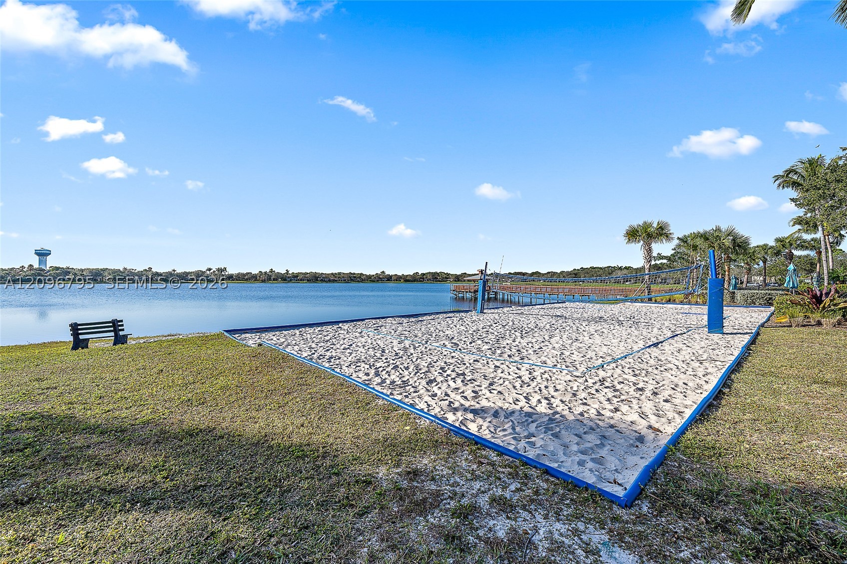 39 Stoney Dr, Palm Beach Gardens FL 33410