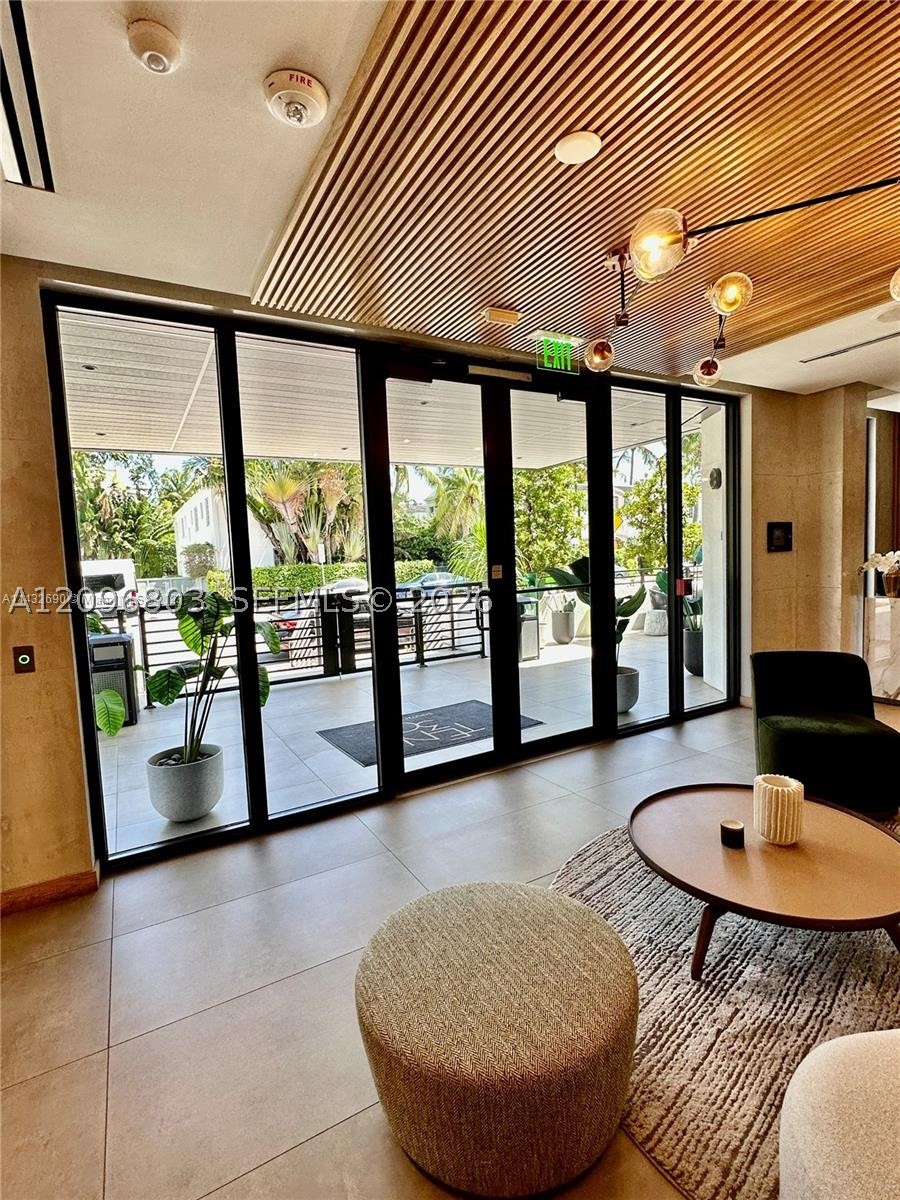 1030 15th St #316, Miami Beach FL 33139