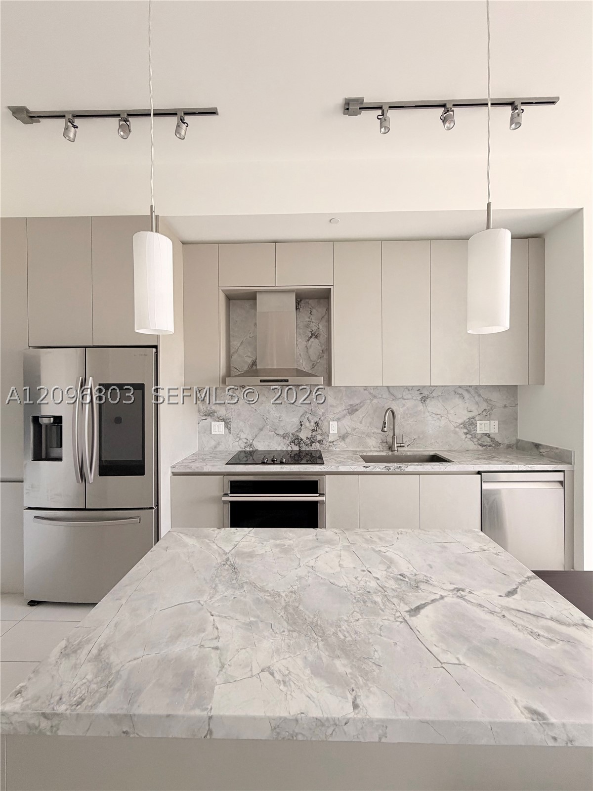 1030 15th St #316, Miami Beach FL 33139
