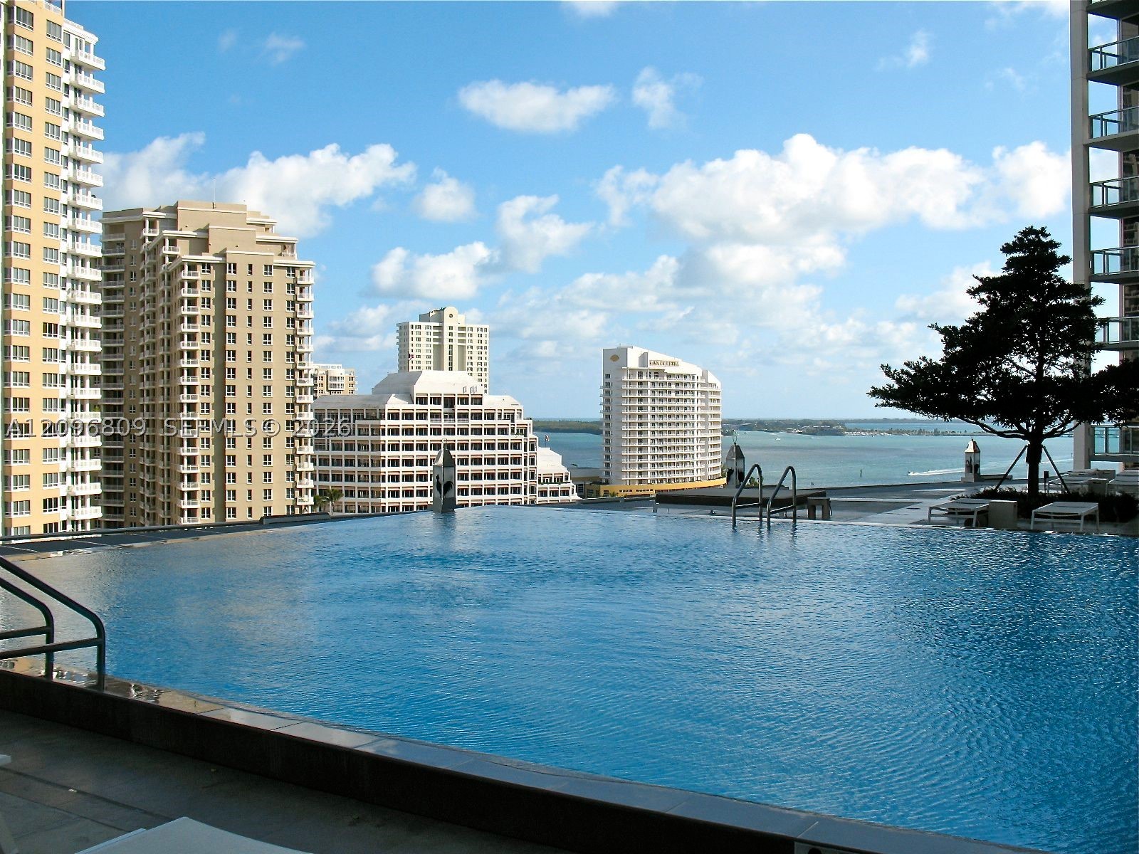 465 Brickell Ave #617, Miami FL 33131