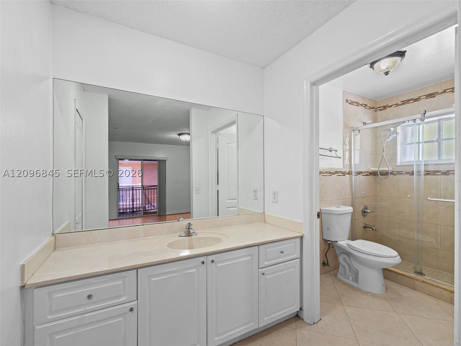 Hialeah FL 33016 - A12096845