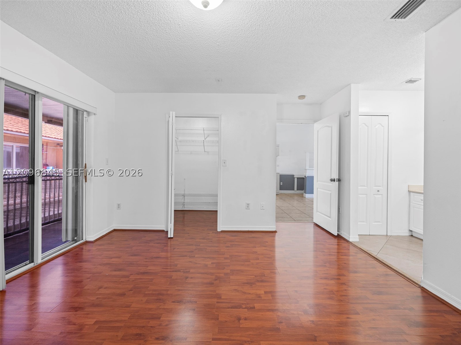 Hialeah FL 33016 - A12096845
